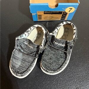 Hey Dude Kids Wally Toddler Shoes - Black and White